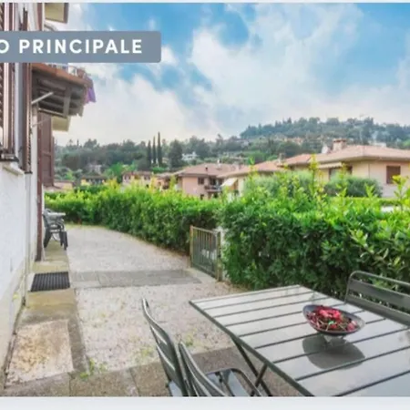 Padenghe Centro Apartment *